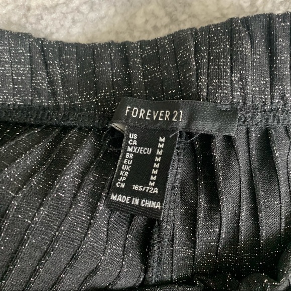 Forever 21 Pants and Crop Top set - Picture 3 of 4